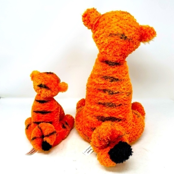Set Of 2 Walt Disney World Winnie The Pooh Tigger Plushies 15” and 8” - Picture 2 of 11